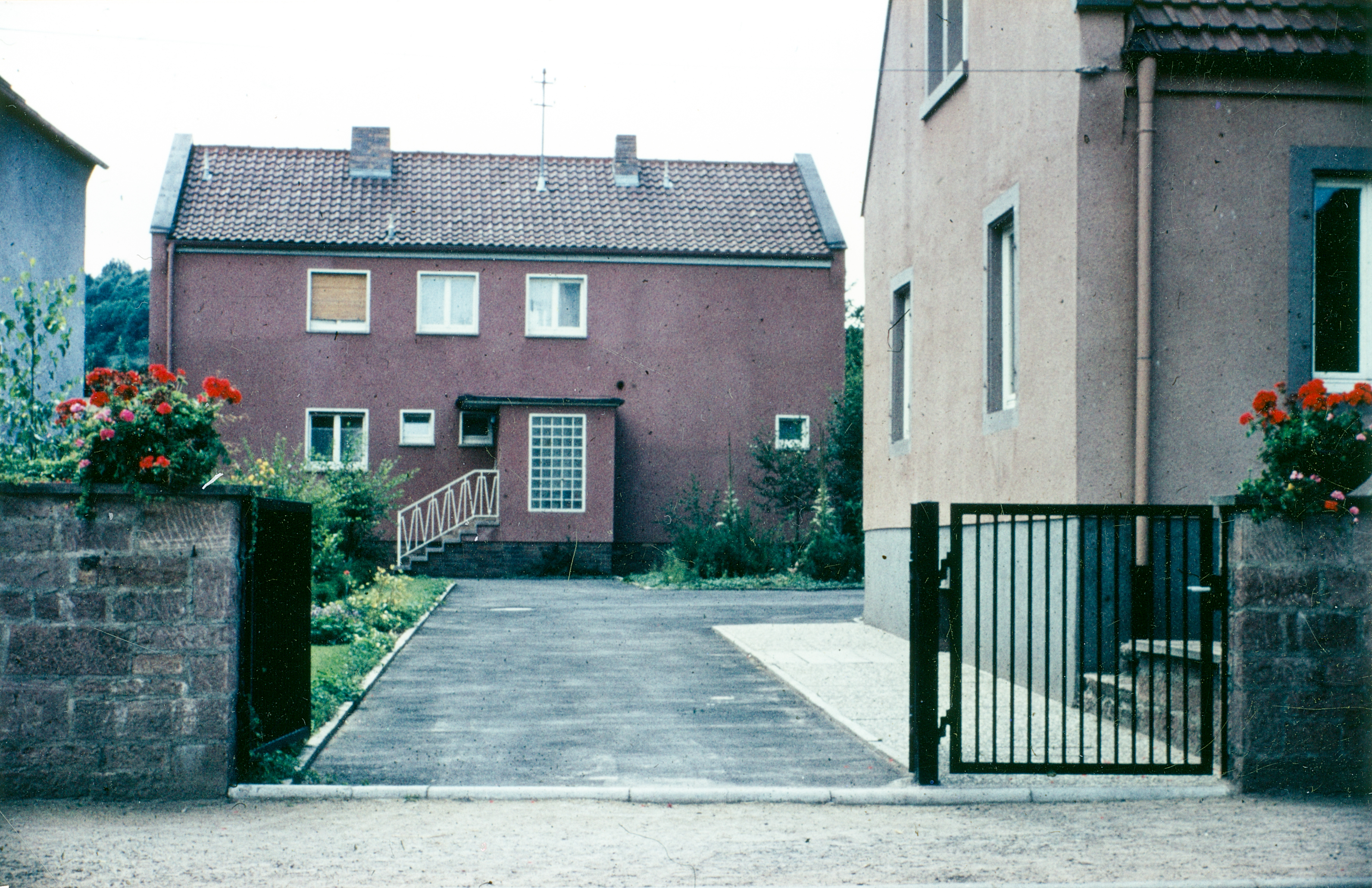 Pfarrhaus 1990